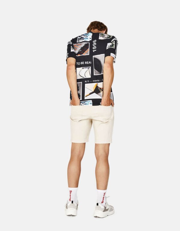 2-2 National Geographic Tee
